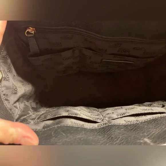 Michael Kors | Hudson Black Pebbled Leather Satchel - Picture 7 of 14